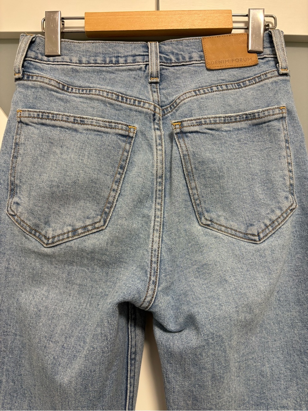 Denim Forum- The Arlo High Rise Straight 28L - Picture 10 of 12